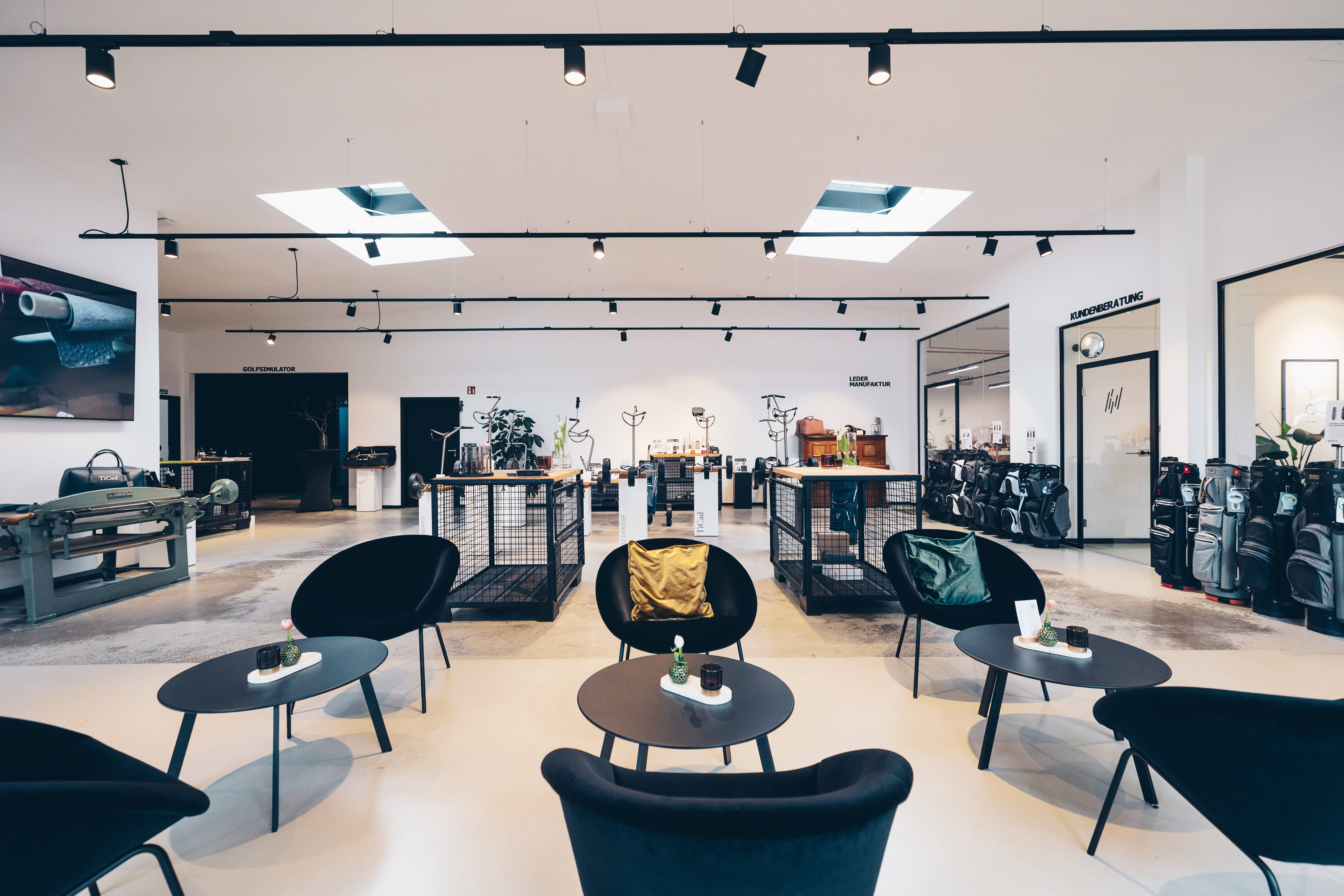 TiCad-Golf-Trolleys-Showroom-4
