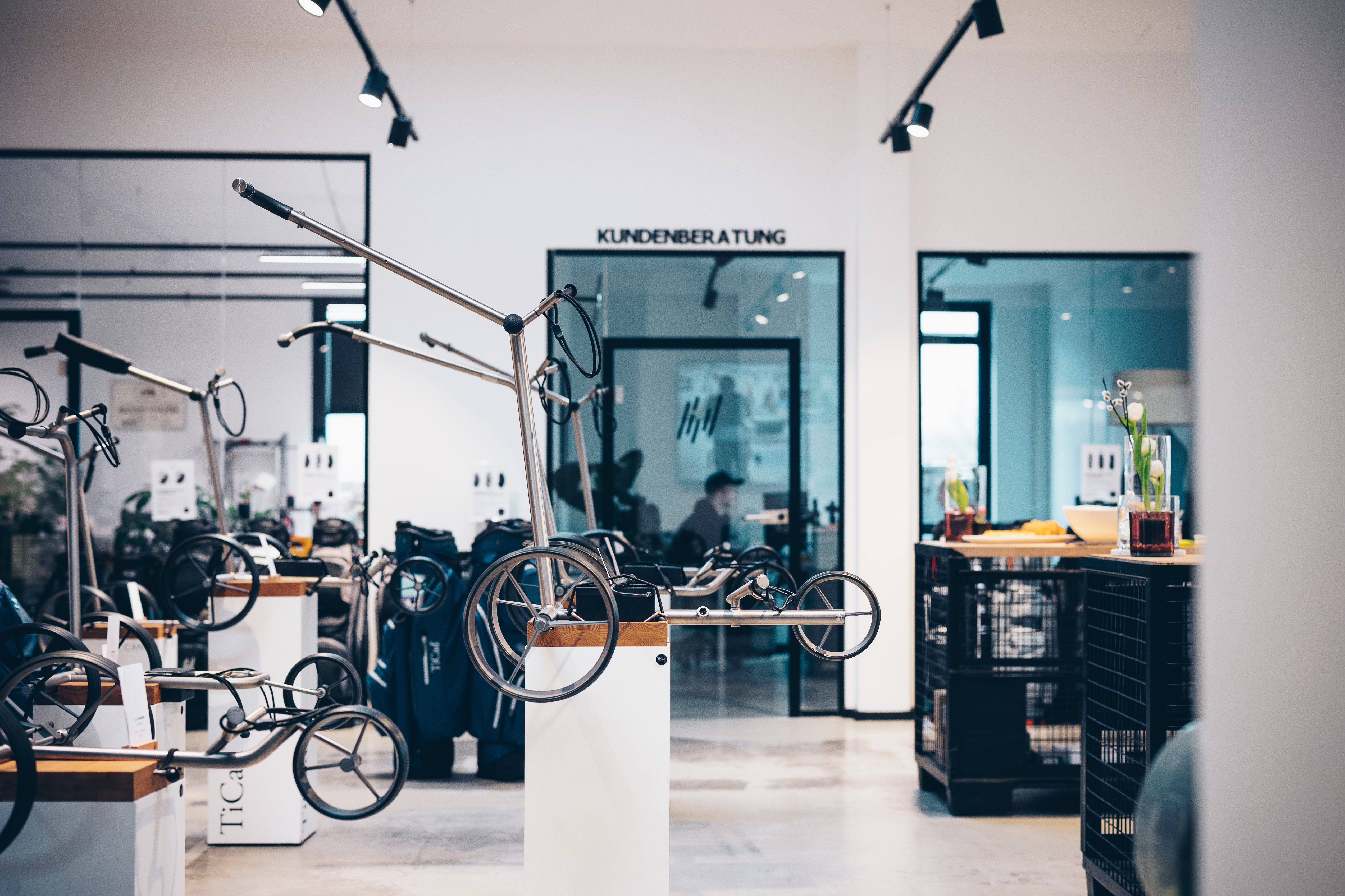TiCad-Golf-Trolleys-Showroom-2